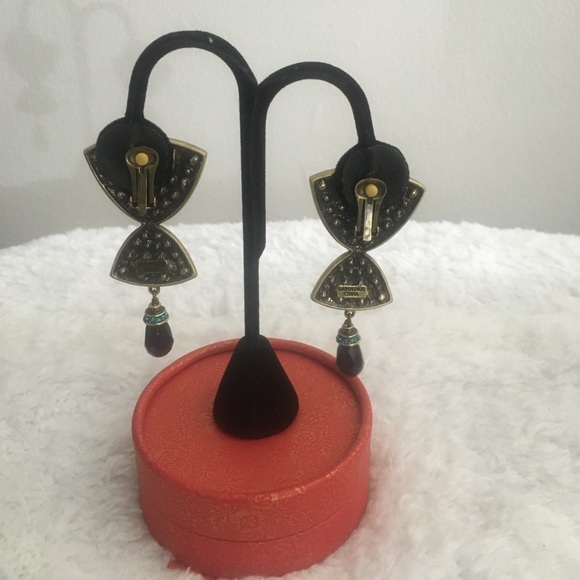 LaVintage Custom Bell Shape Clip on Earrings - Picture 9 of 9